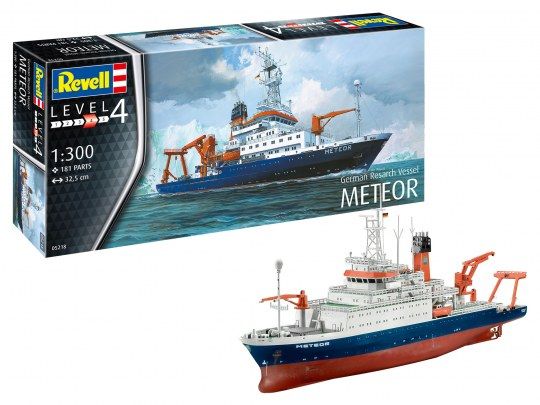 REVELL 1:300 RESEARCH VESSEL METEOR