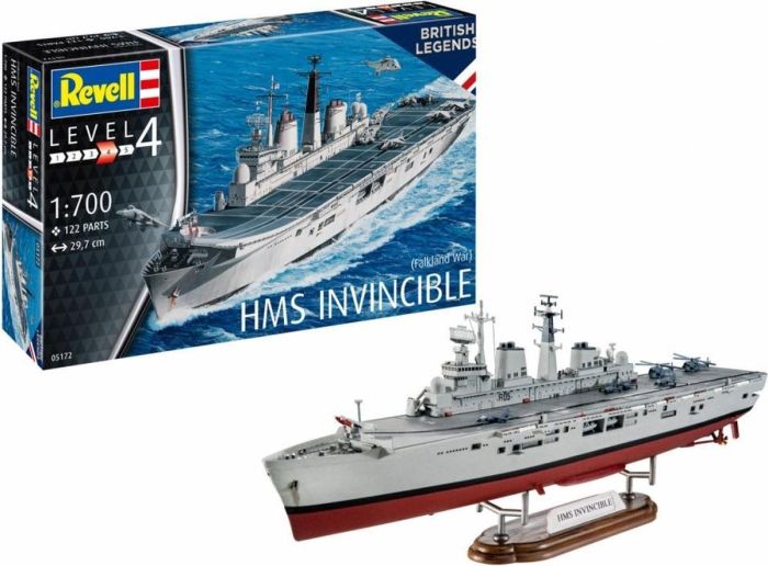 REVELL 1:700 HMS INVINCIBLE